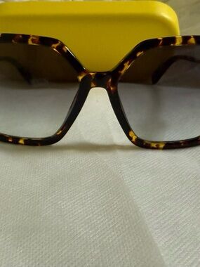 Marc Jacobs Tortoiseshell Square Sunglasses with Yellow Case